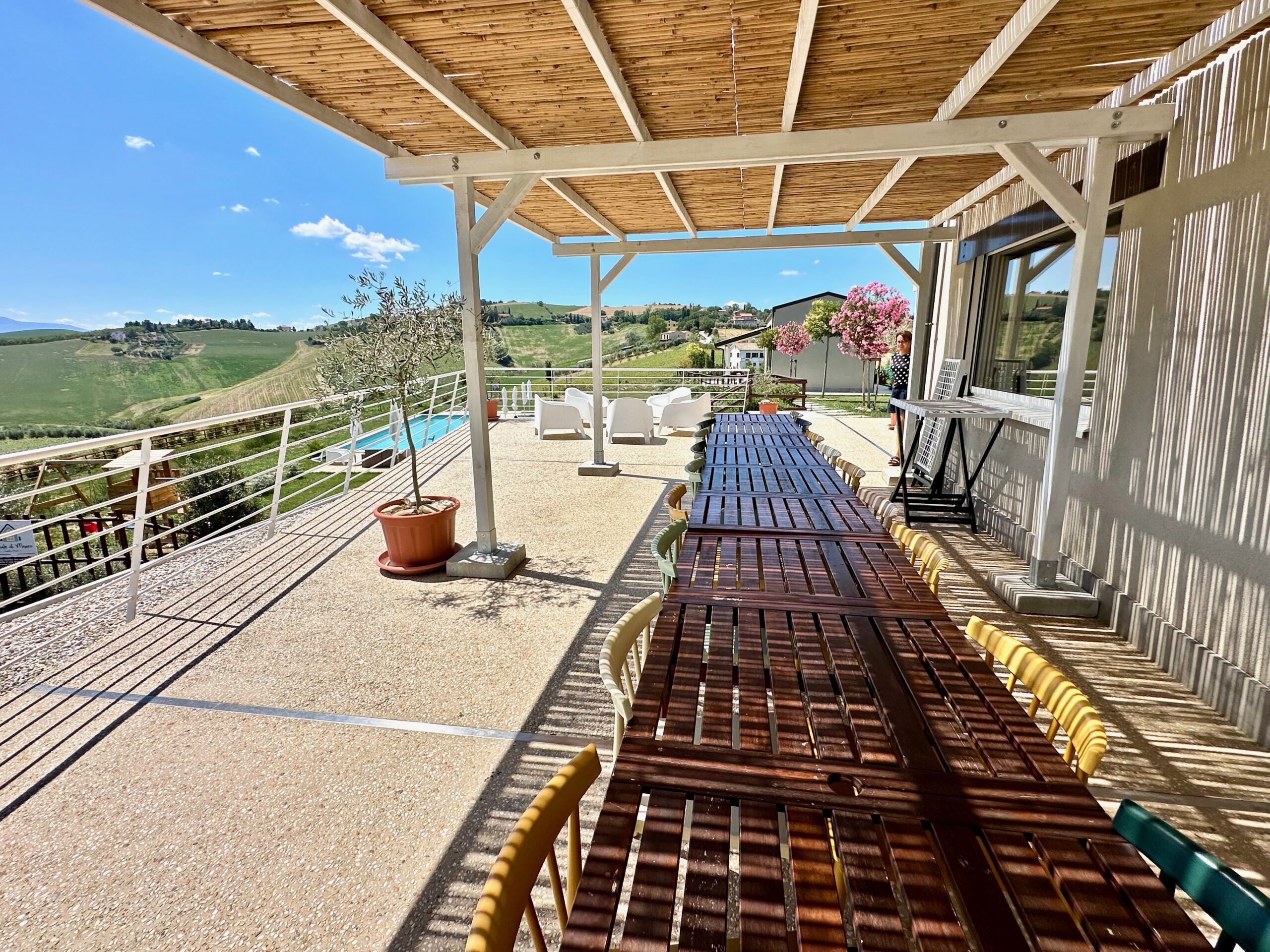 Terrazzo casa vacanza Casale di Mauro a Fermo nelle Marche
