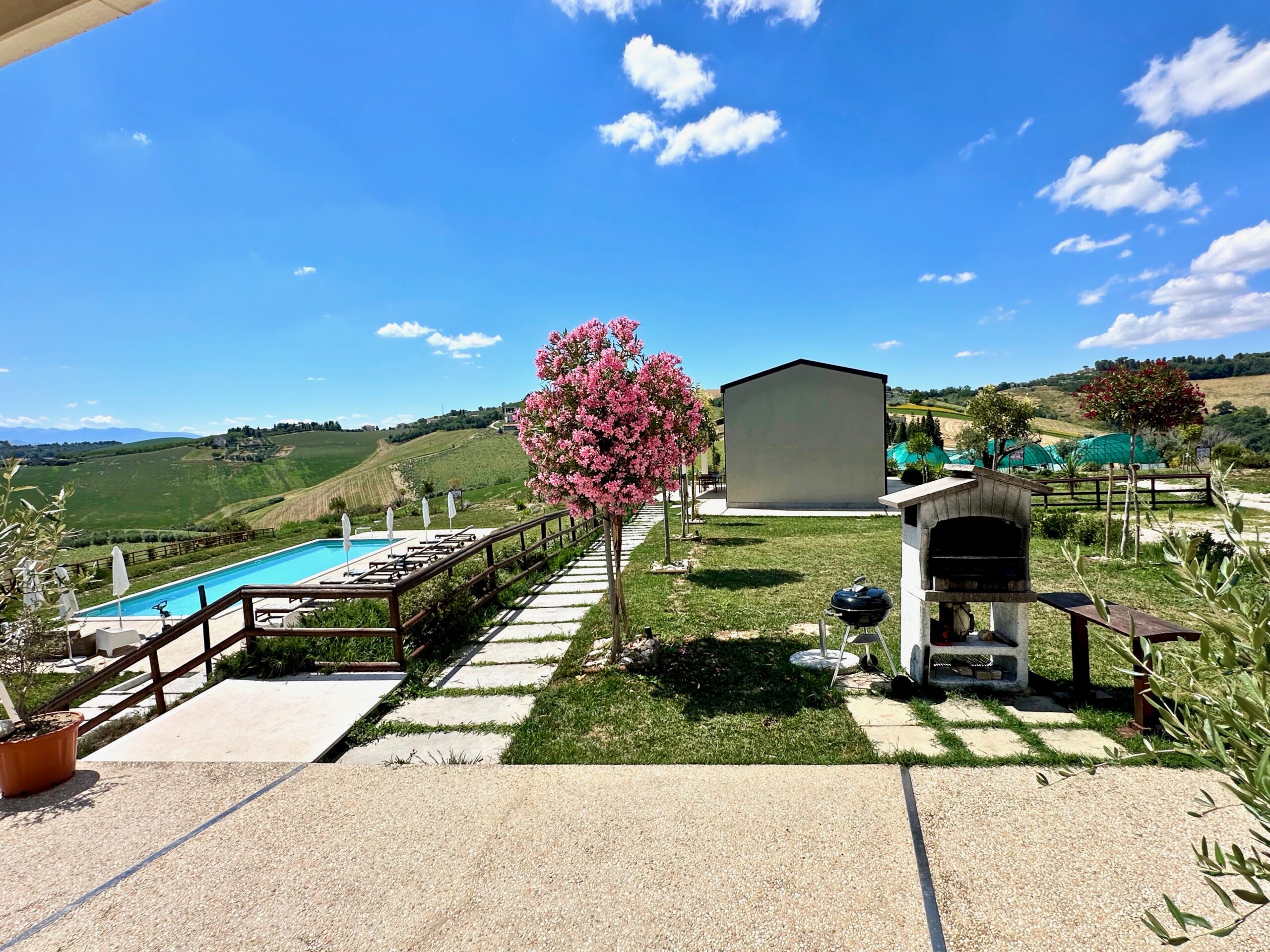 Terrazzo casa vacanza Casale di Mauro a Fermo nelle Marche
